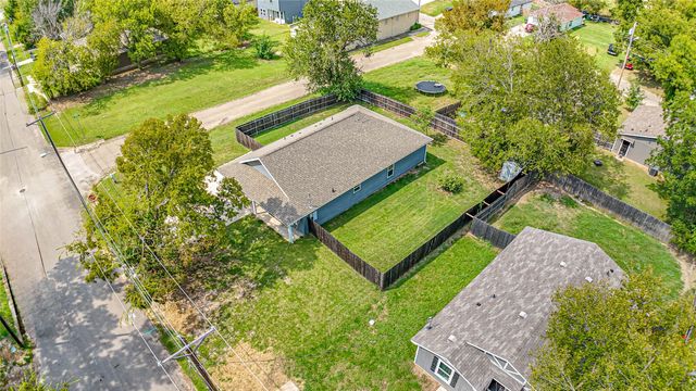 1228 Jones Street, Greenville, TX 75401