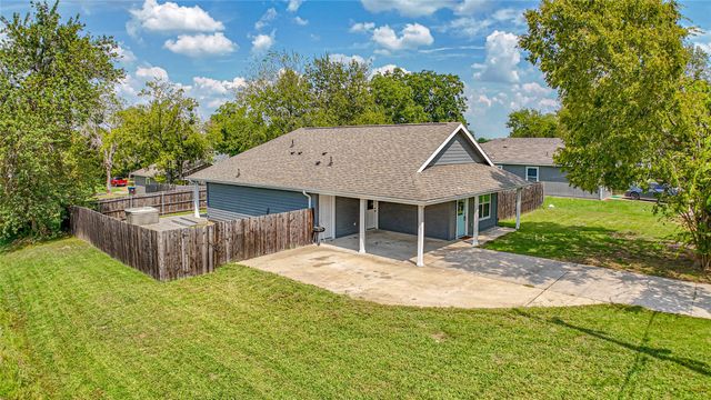 1228 Jones Street, Greenville, TX 75401