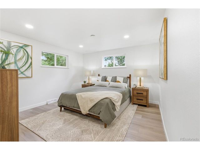 6033 Hoyt Ct, Arvada, CO 80004