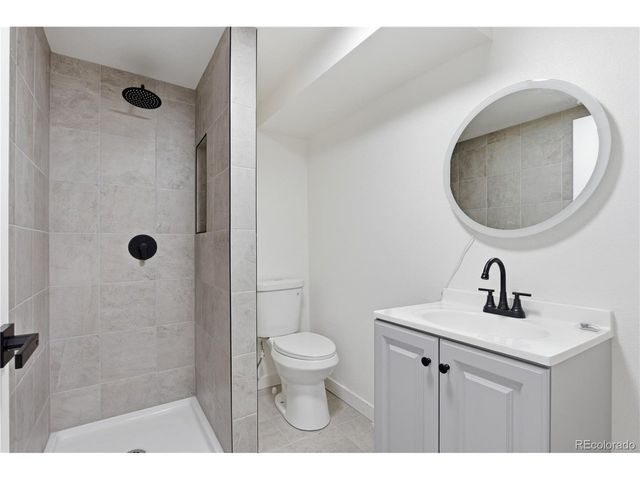 6033 Hoyt Ct, Arvada, CO 80004