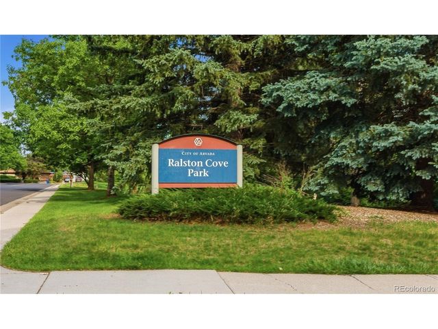 6033 Hoyt Ct, Arvada, CO 80004