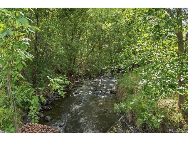 6033 Hoyt Ct, Arvada, CO 80004