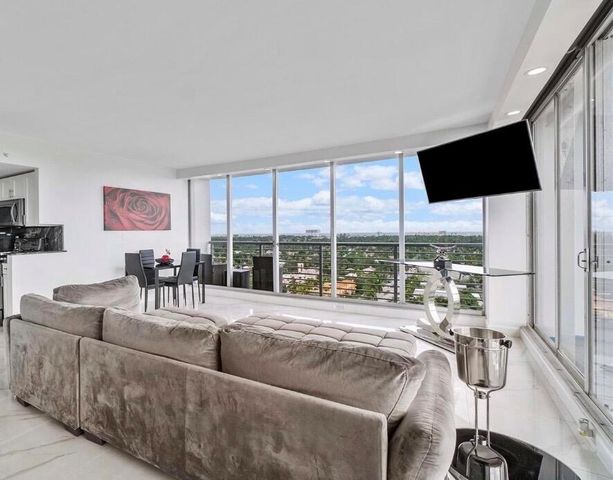 1720 Harrison Street 15a, Hollywood, FL 33020