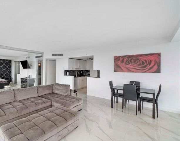 1720 Harrison Street 15a, Hollywood, FL 33020