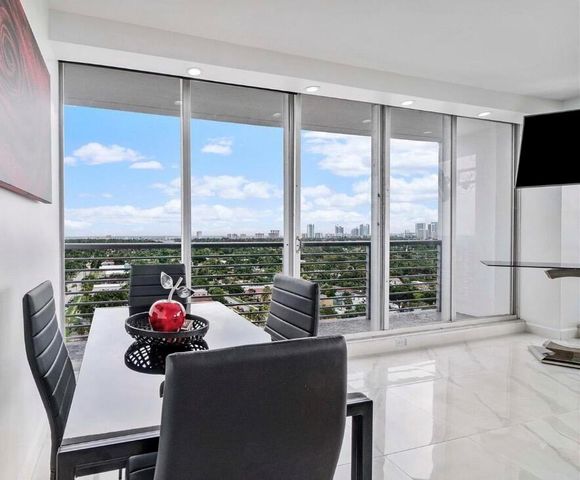 1720 Harrison Street 15a, Hollywood, FL 33020