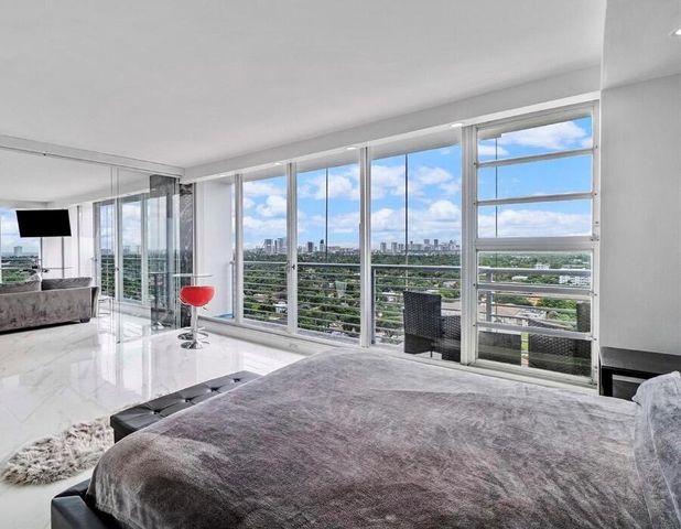 1720 Harrison Street 15a, Hollywood, FL 33020
