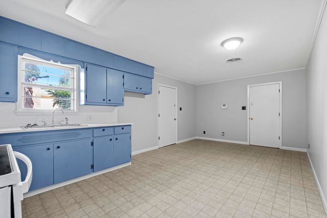 304 N Ella Street, Searcy, AR 72143