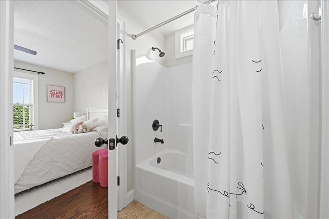 213 Creekside Farms Way, Duncan, SC 29334