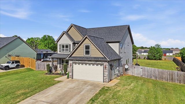 213 Creekside Farms Way, Duncan, SC 29334