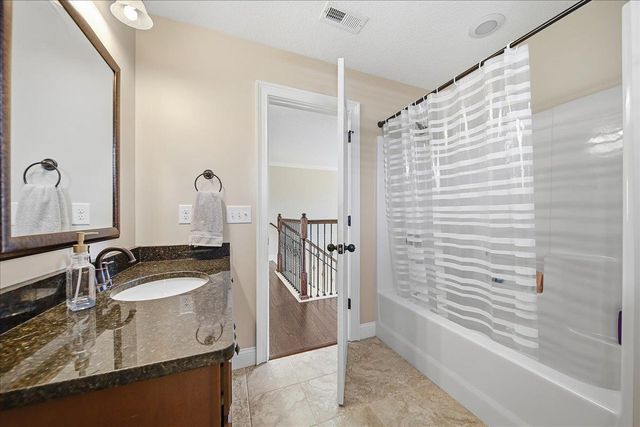 213 Creekside Farms Way, Duncan, SC 29334