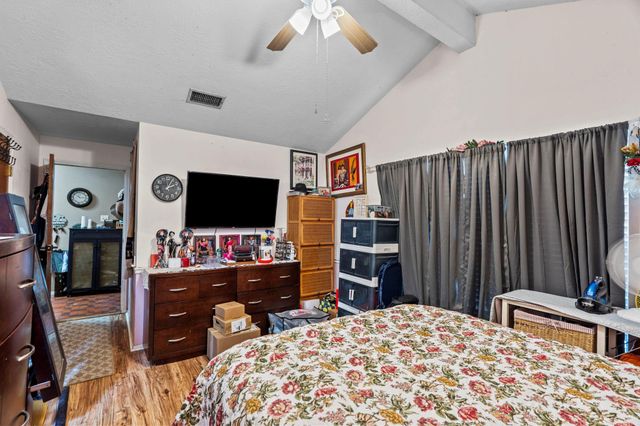 2222 57th Street, Galveston, TX 77551