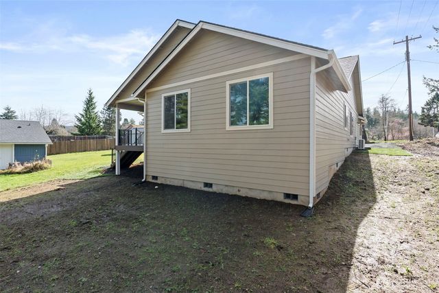 429 W Pine Street, Mccleary, WA 98557