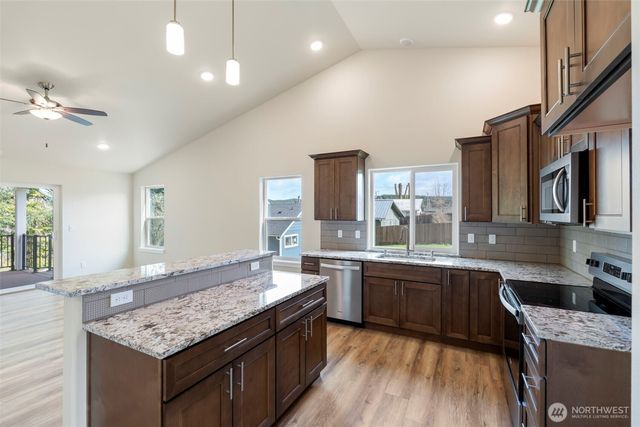 429 W Pine Street, Mccleary, WA 98557