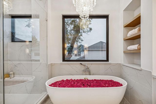 1204 W Drew Street, Houston, TX 77006