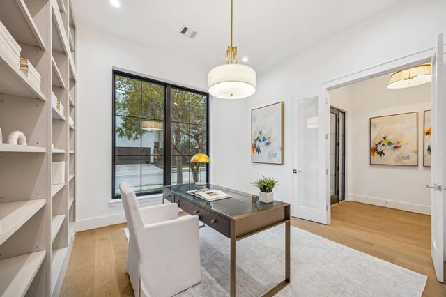 1204 W Drew Street, Houston, TX 77006