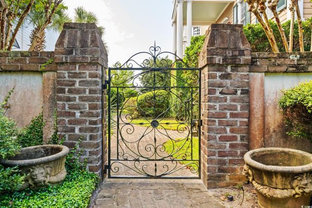 160 Colony Point Dr., Georgetown, SC 29440