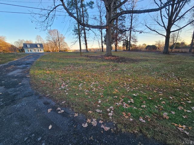 5393 Thomas Jefferson Road, Forest, VA 24551