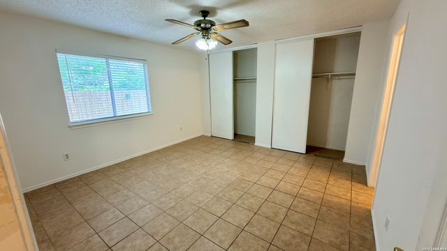 10040 Woodtrail, San Antonio, TX 78250