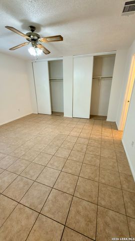 10040 Woodtrail, San Antonio, TX 78250