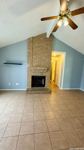 10040 Woodtrail, San Antonio, TX 78250