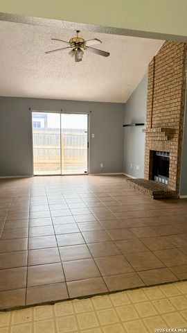 10040 Woodtrail, San Antonio, TX 78250