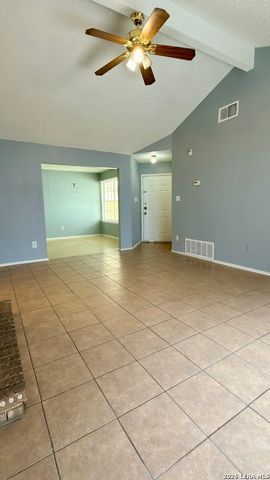 10040 Woodtrail, San Antonio, TX 78250