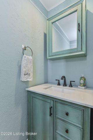 7005 Harrods Landing Dr, Prospect, KY 40059