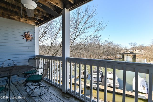 7005 Harrods Landing Dr, Prospect, KY 40059