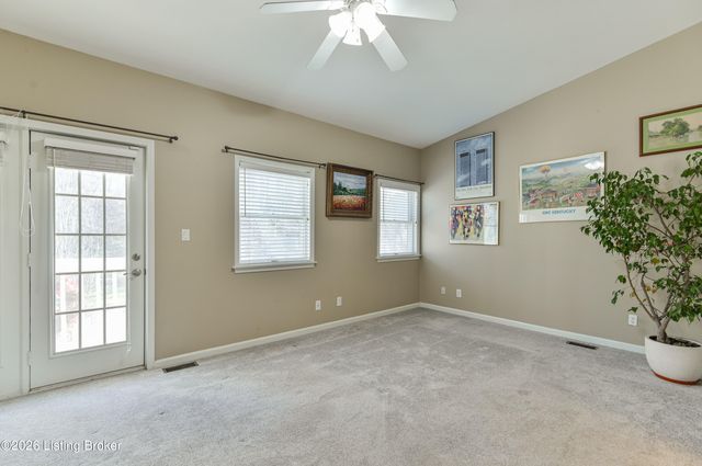 7005 Harrods Landing Dr, Prospect, KY 40059