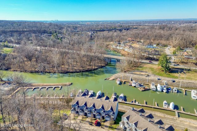 7005 Harrods Landing Dr, Prospect, KY 40059