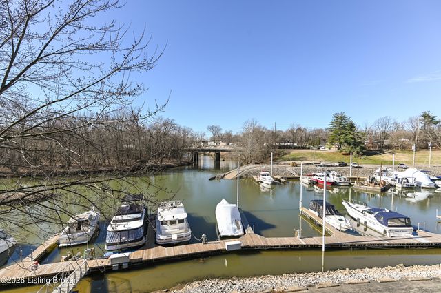 7005 Harrods Landing Dr, Prospect, KY 40059