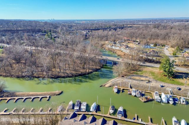 7005 Harrods Landing Dr, Prospect, KY 40059