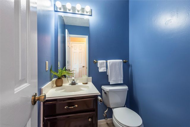 115 Coral Bay Drive, League City, TX 77573