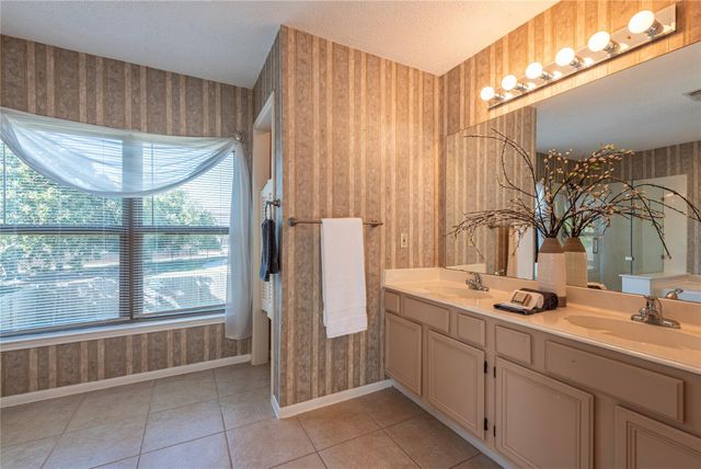 115 Coral Bay Drive, League City, TX 77573