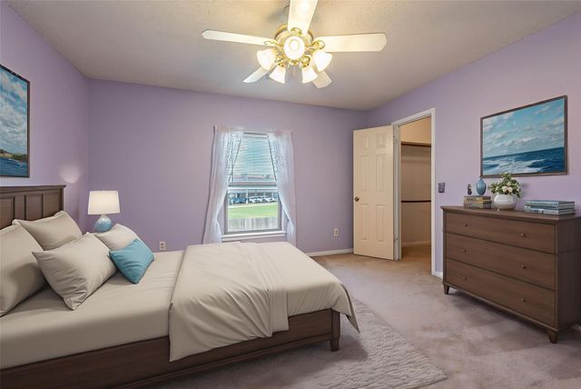 115 Coral Bay Drive, League City, TX 77573