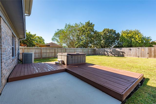 115 Coral Bay Drive, League City, TX 77573