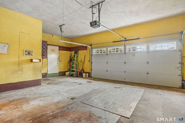 4487 Madison Avenue, Trumbull, CT 06611