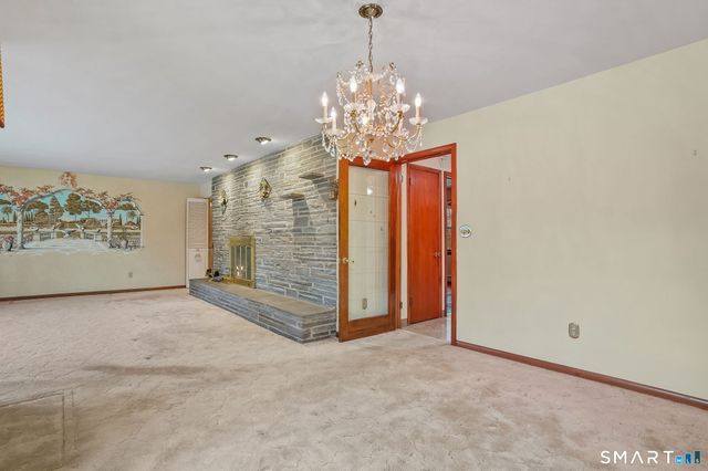 4487 Madison Avenue, Trumbull, CT 06611