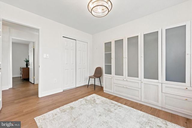 4 KRISTIN WAY, Hamilton, NJ 08690