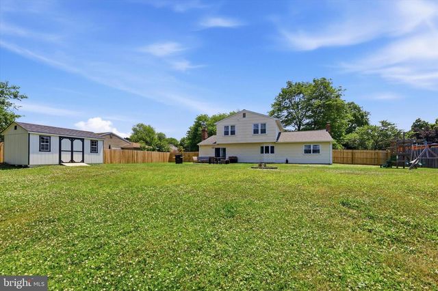 4 KRISTIN WAY, Hamilton, NJ 08690