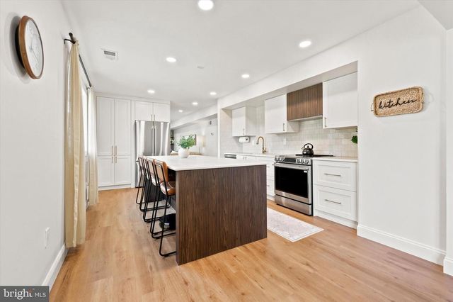 4 KRISTIN WAY, Hamilton, NJ 08690