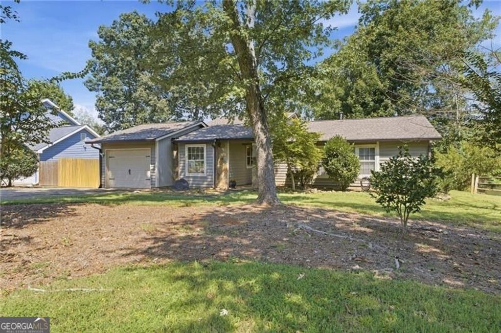 2835 Landington Way, Duluth, GA 30096