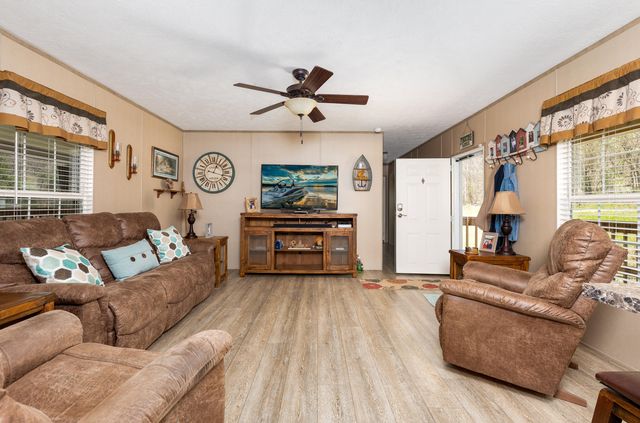 570 Little Indian Drive Drive, Jamestown, KY 42629