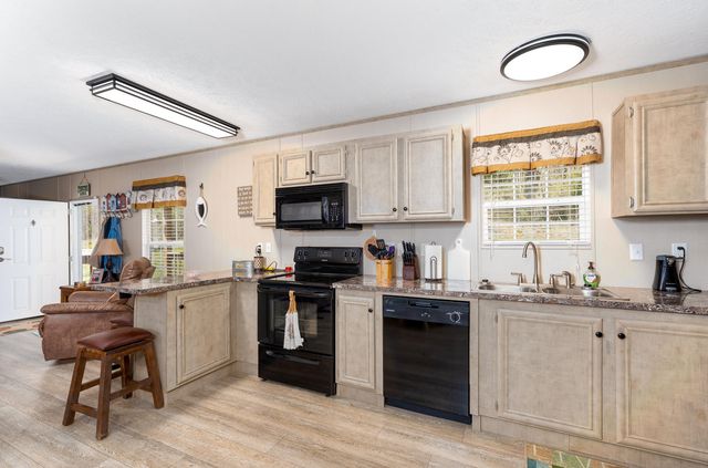 570 Little Indian Drive Drive, Jamestown, KY 42629