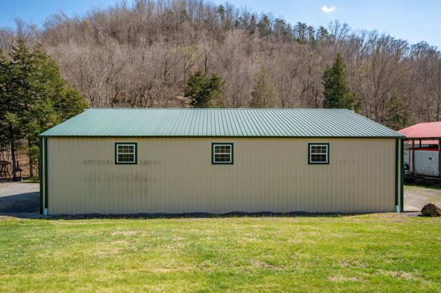 570 Little Indian Drive Drive, Jamestown, KY 42629