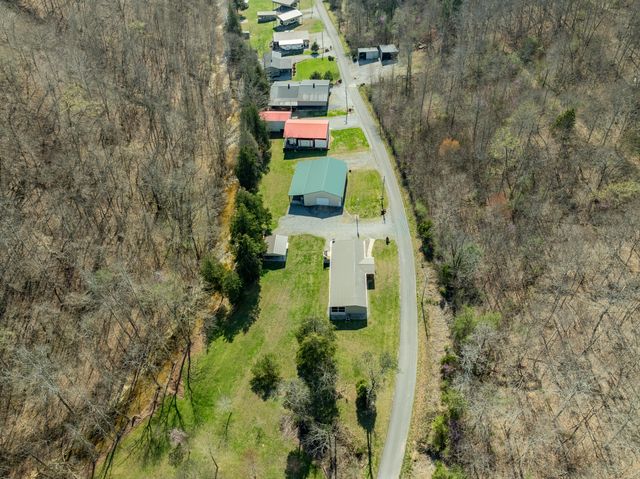 570 Little Indian Drive Drive, Jamestown, KY 42629