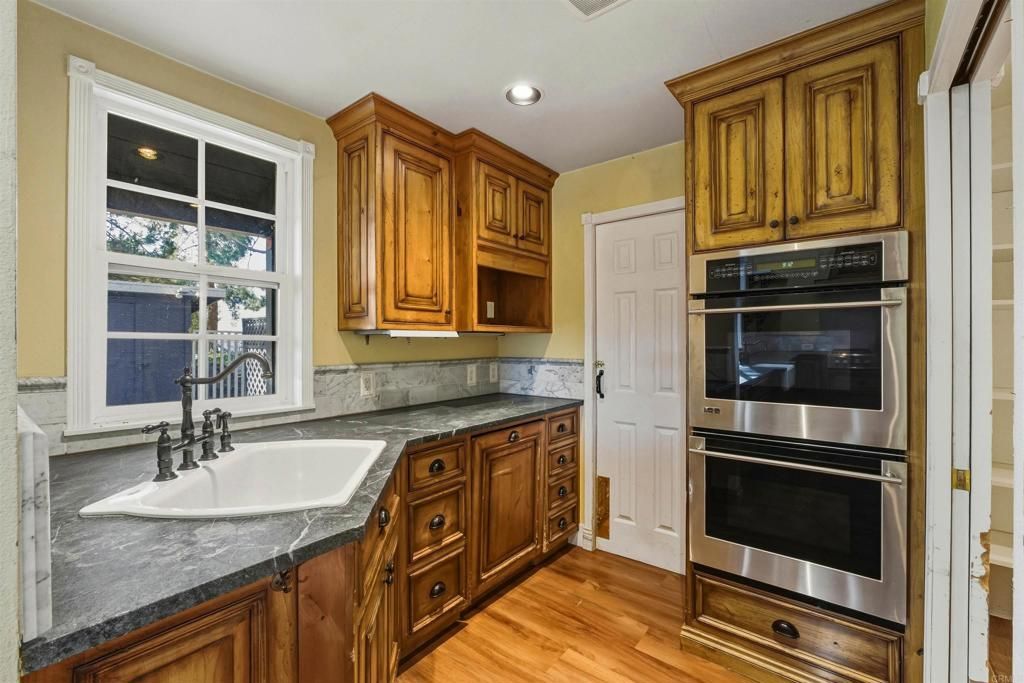 Image 10 of property listing at 3248 Mary Lane, Escondido, CA 92025