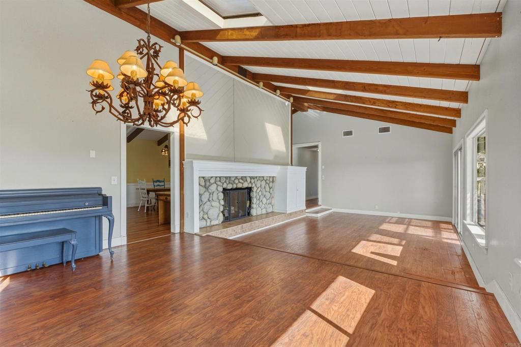 Image 14 of property listing at 3248 Mary Lane, Escondido, CA 92025