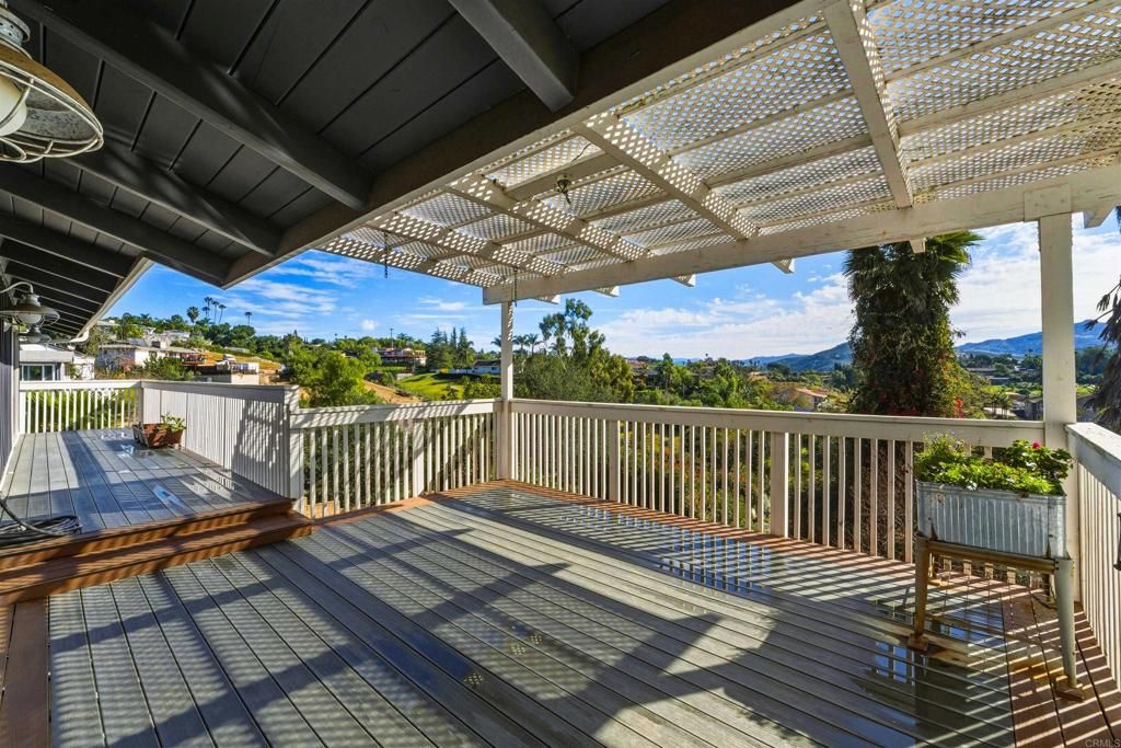 Image 15 of property listing at 3248 Mary Lane, Escondido, CA 92025