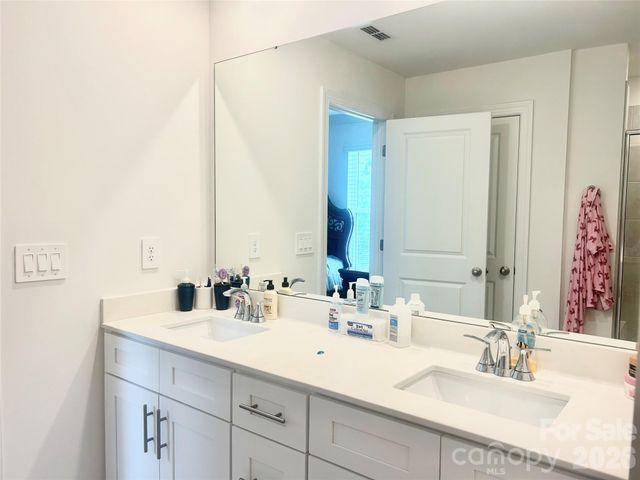 5021 Poplin Valley, Cherryville, NC 28021